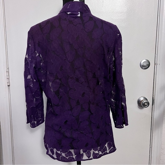 NWT Draper’s & Damon’s Petites Lace Button Down Top - Picture 3 of 3